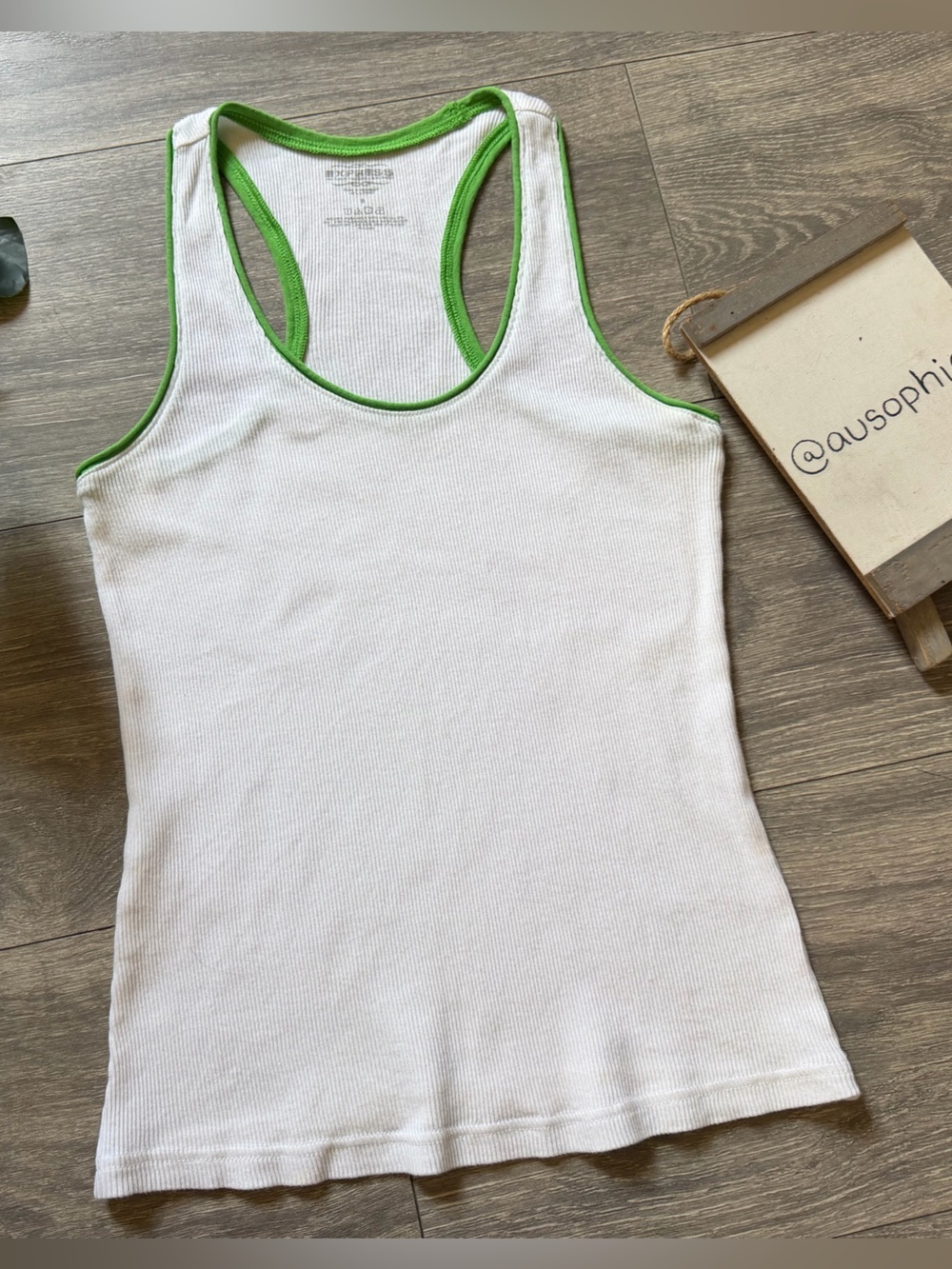 Express White Racerback Ribbed Tank Top w Contrasting Green Trim. Size S